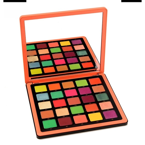 Anastasia Beverly Hills Norvina Vol 3 Pro Pigment Palette - Picture 4 of 15